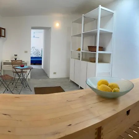 아파트 Casa Di Pietra 스트롬볼리